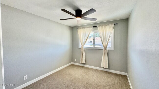 Building Photo - 8516 E McDonald Dr
