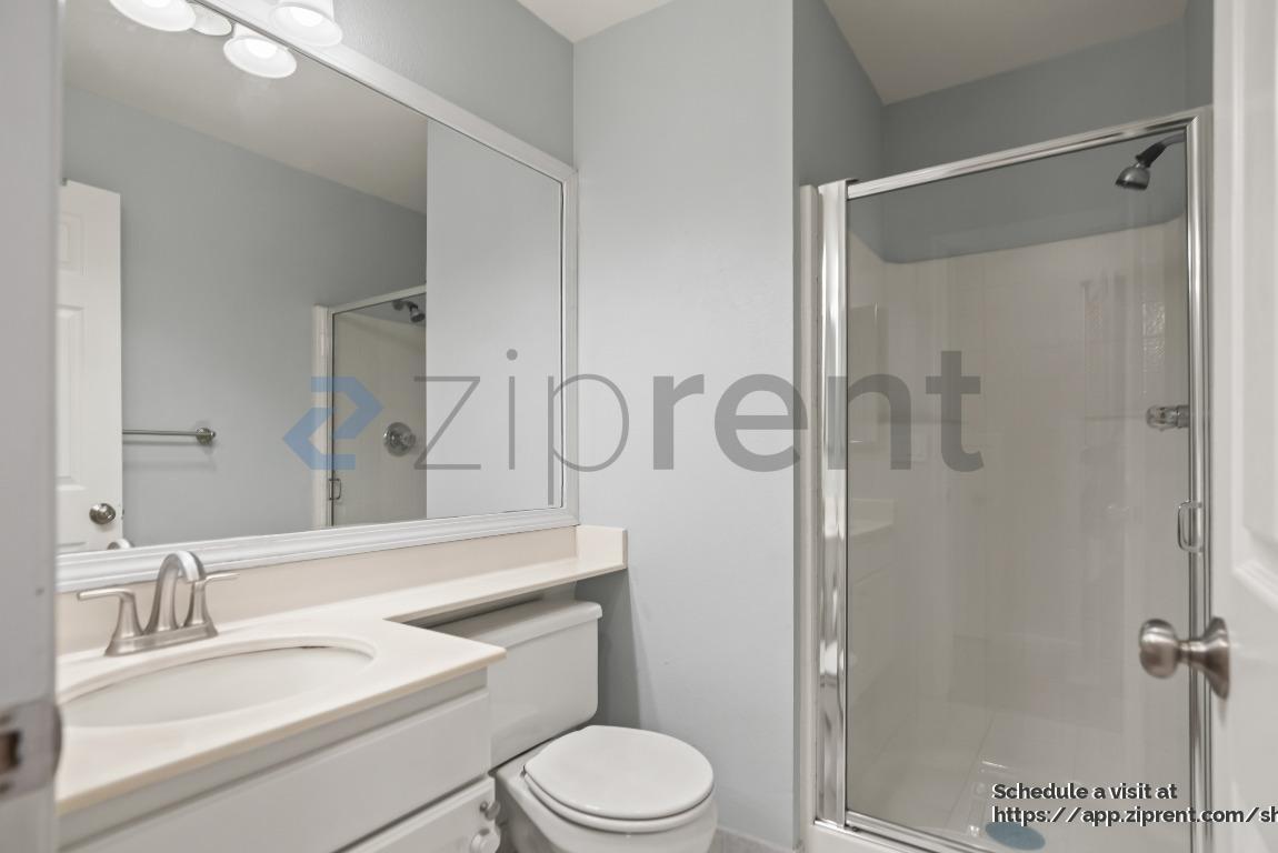 Building Photo - 6344 Holly Gillingham Ln