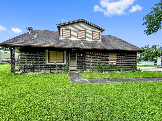 Primary Photo - 3414 Avenue K