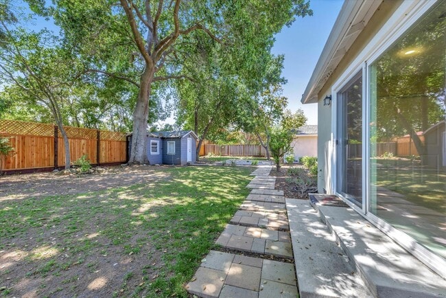 Building Photo - Wow! What a Great Home! SHORT TERM LEASE T...