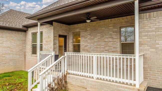 Building Photo - Stunning Sherwood Home in Quiet Cul-de-Sac | Modern Upgrades & Spacious Layout