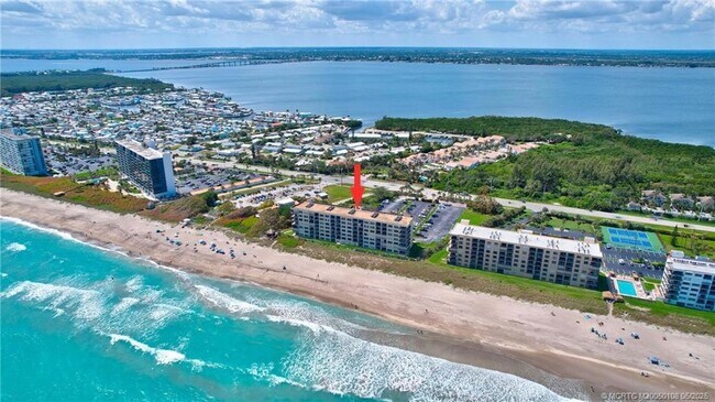 Building Photo - 10310 S Ocean Dr