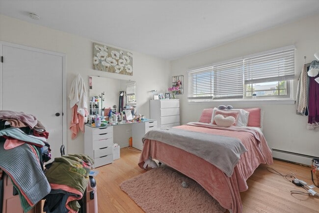 Building Photo - 8050 Niles Ave