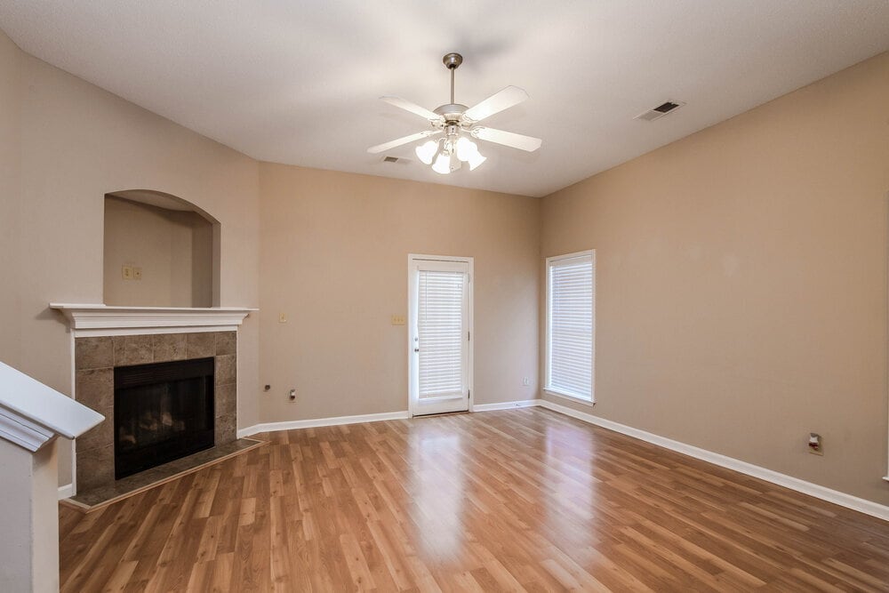 Building Photo - 1513 Pemberton Ln