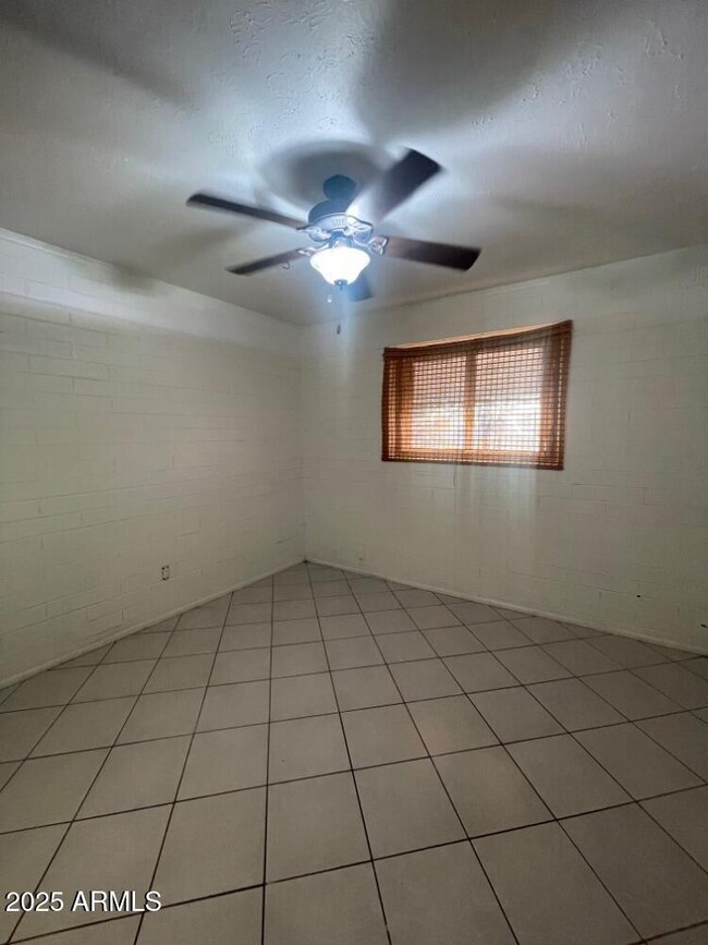 Building Photo - 4541 N 51st Ave