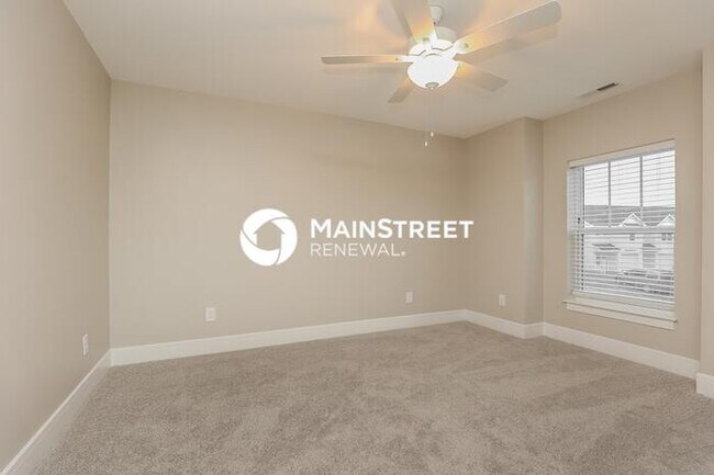 Building Photo - 3 Bedroom Pet-Friendly Home in Gallatin, TN with Main Street Renewal