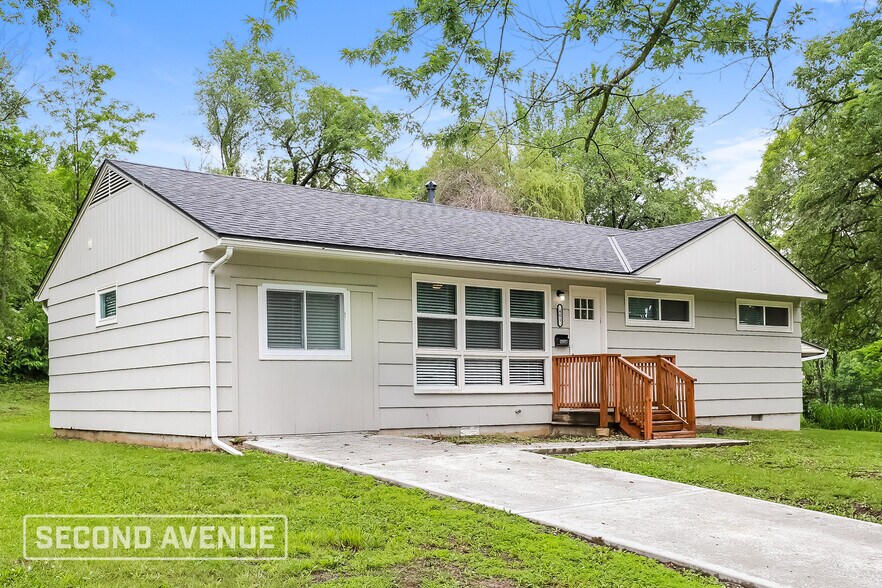 Building Photo - 401 Lacy Ln