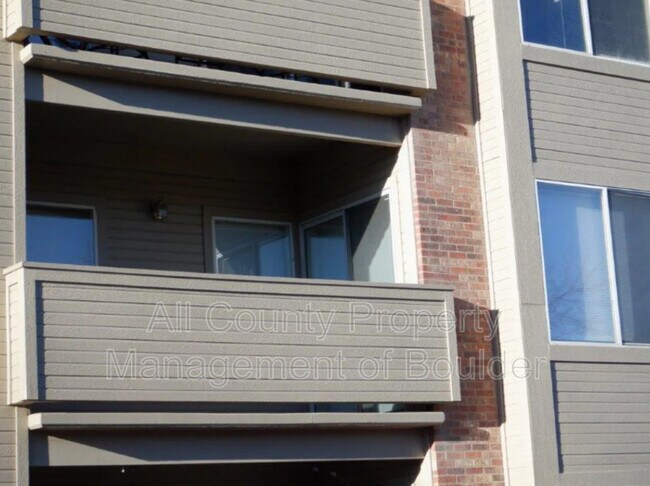 Building Photo - 1830 W Centennial Dr