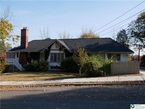 Building Photo - 2110 Walnut St