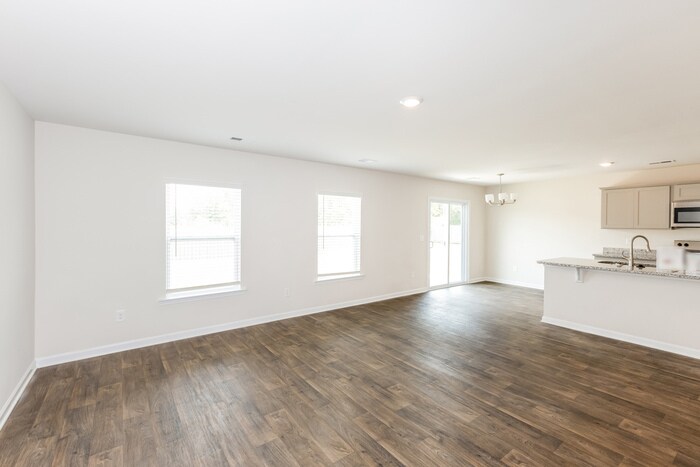 Building Photo - 220 Bowery Breeze Wy