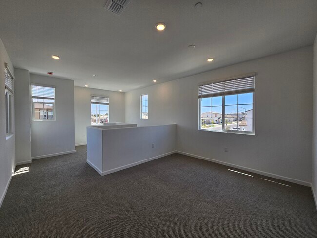 Building Photo - 7430 Chadbourne Wy
