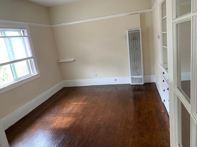 Building Photo - 2717 Derby St