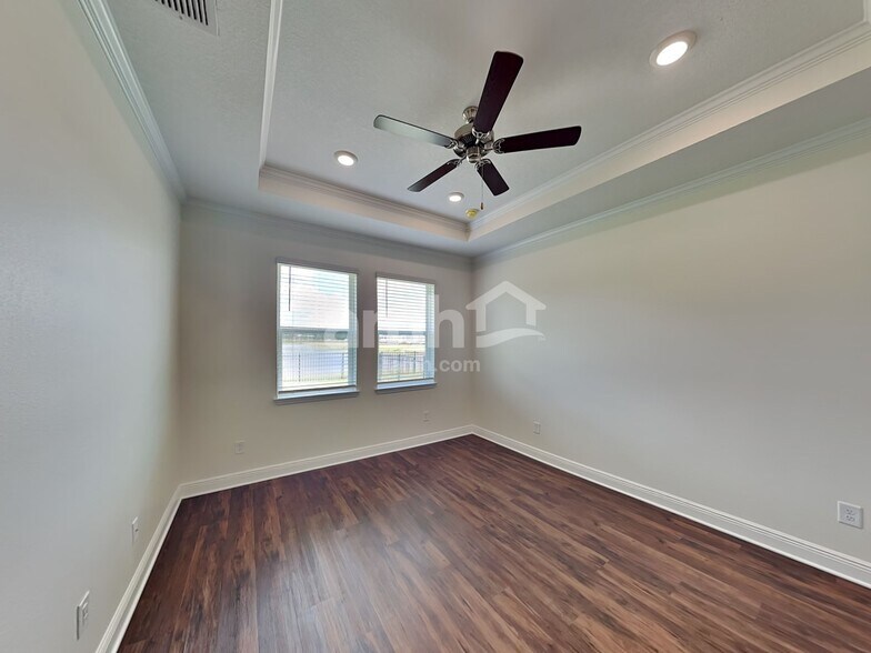 Building Photo - 14519 Cedar Mill Dr