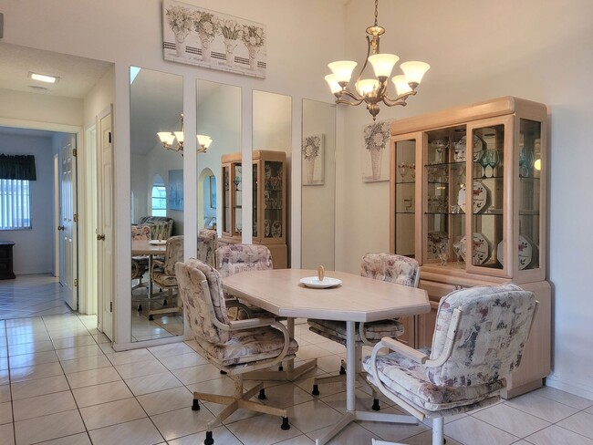 Building Photo - 2/2/1 townhome for rent in the Heather of Weeki Wachee