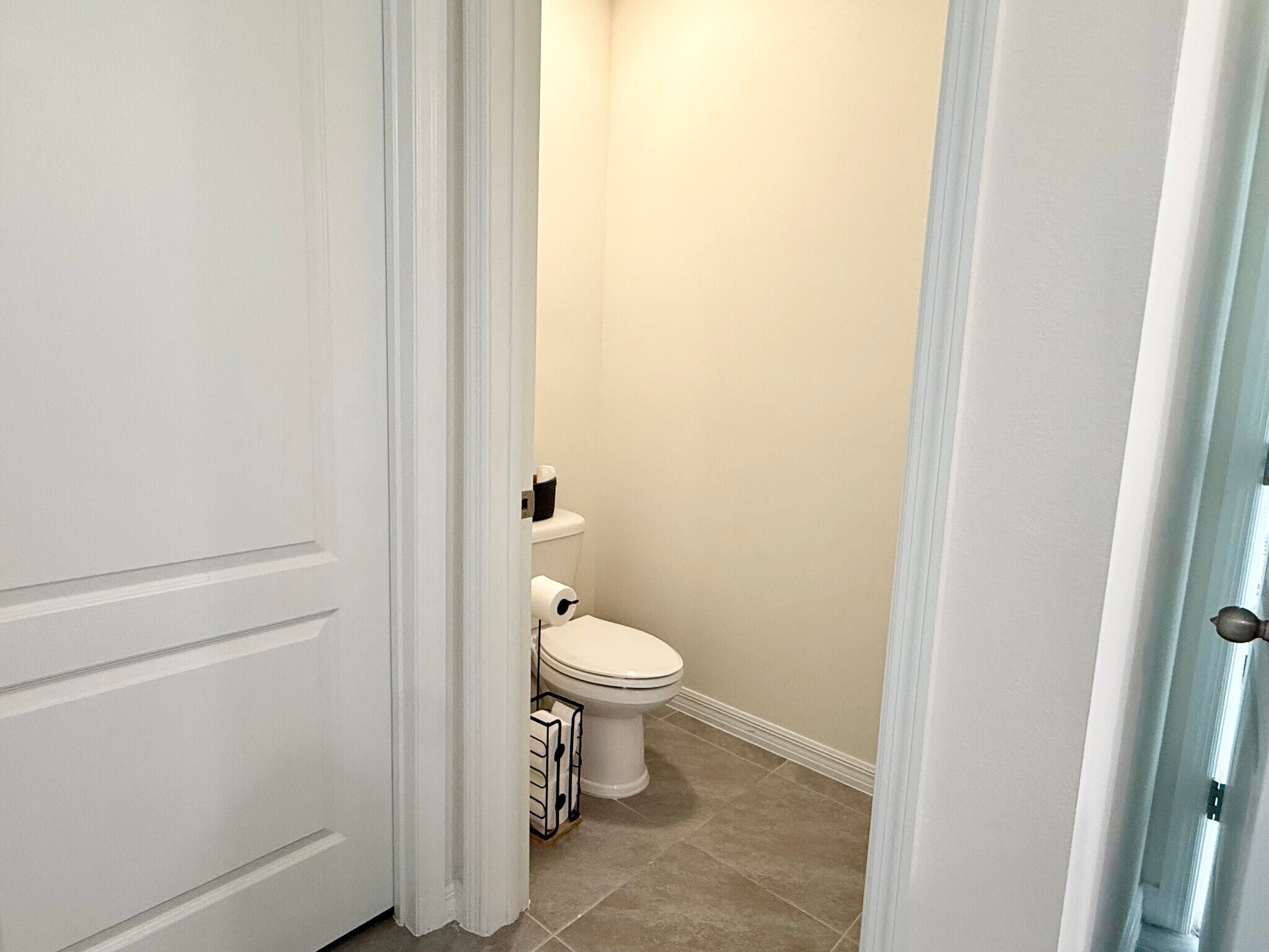 Building Photo - 13 Melogold Dr