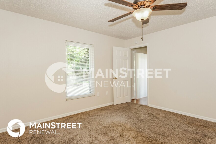 Building Photo - 258 Charles Ave