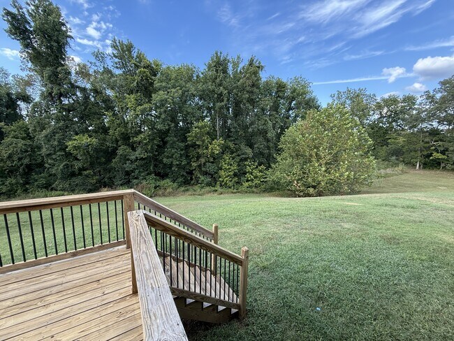 Building Photo - 113 Grassmire Dr
