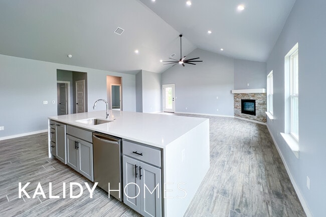 Building Photo - 520 Kearny Ln