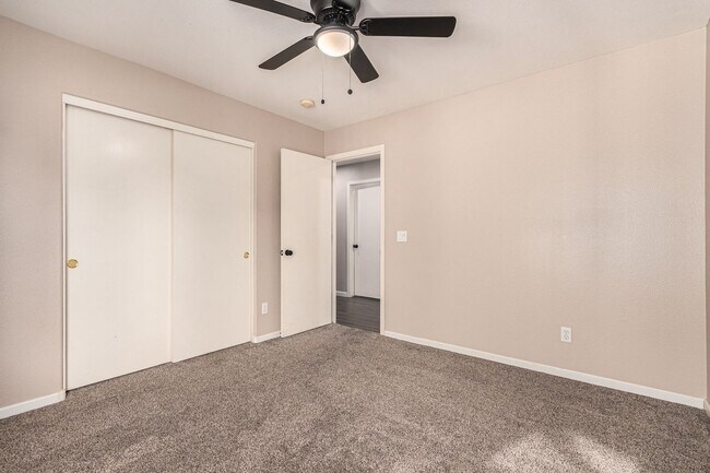 Building Photo - 3-bedroom plus bonus room with 3-car garage on large lot