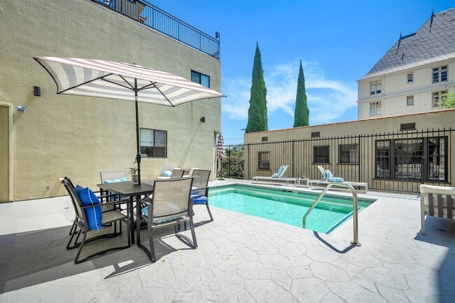 Pool - 1412 N Crescent Heights Blvd