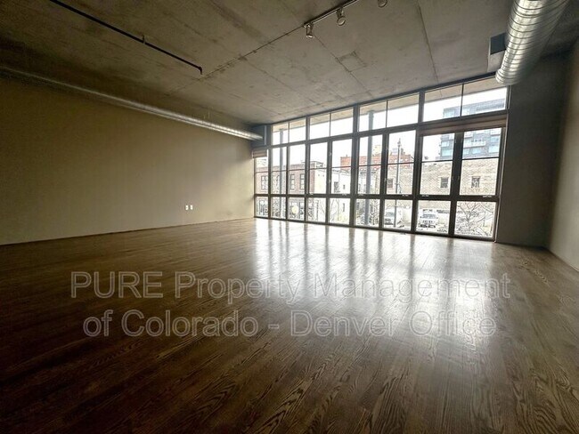 Building Photo - 1499 Blake St