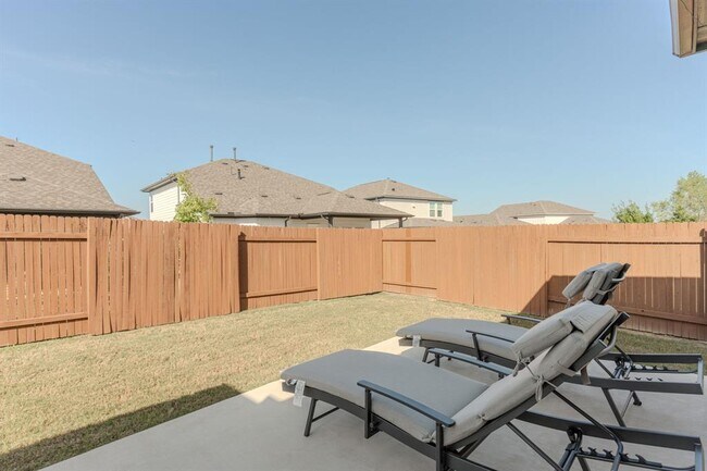 Building Photo - 6504 Velvet Leaf Ln