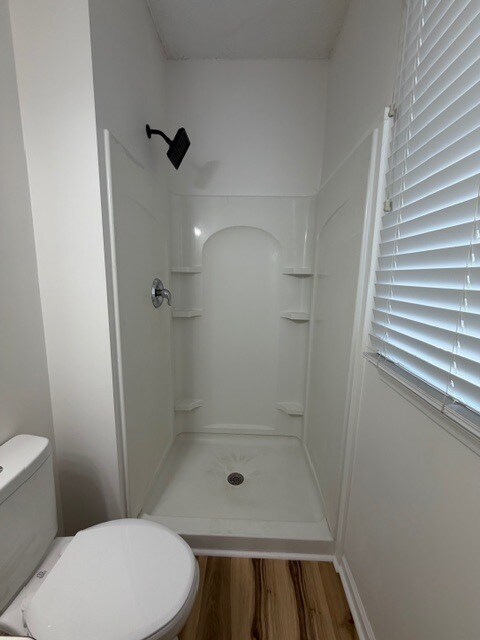 Building Photo - 815 Green Oaks St