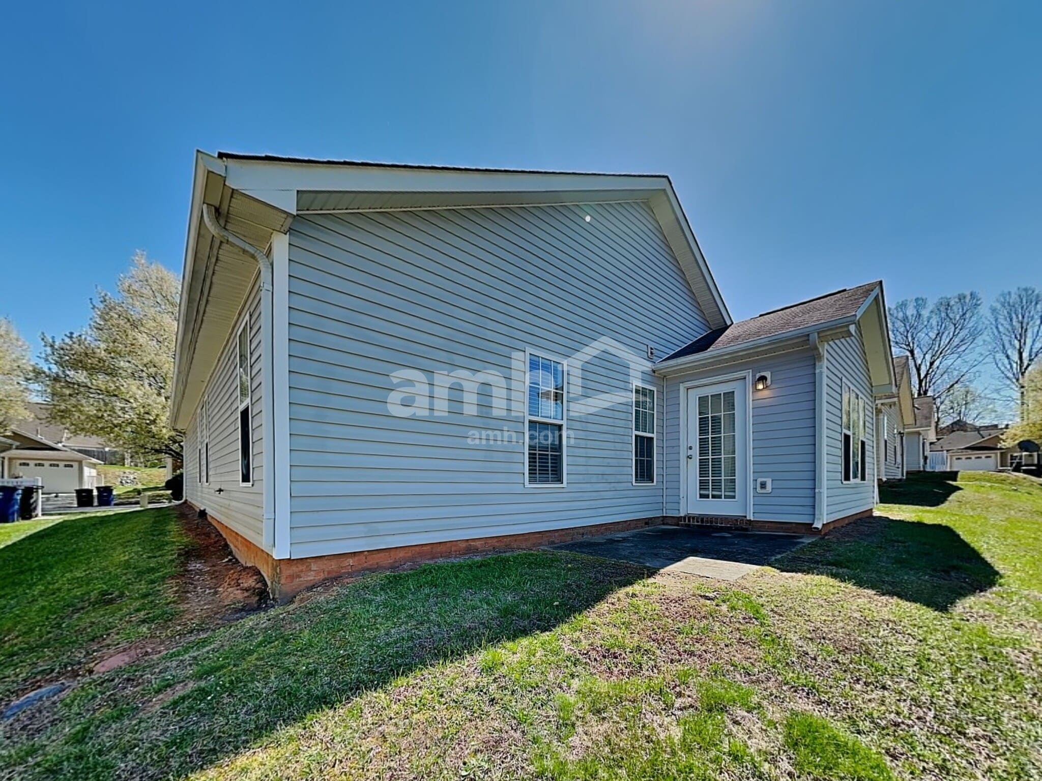 Building Photo - 112 Charlotte Ct