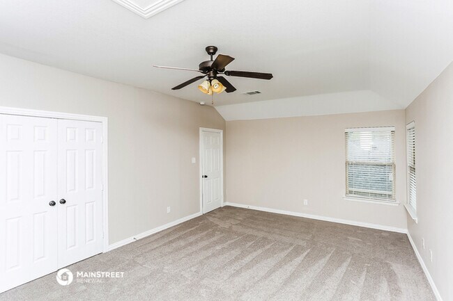 Building Photo - 505 Jr Stoff Dr