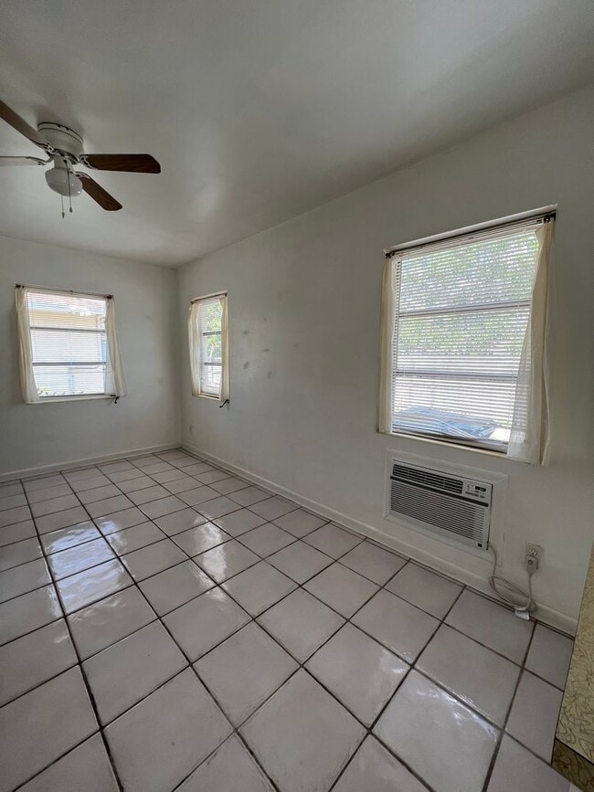 Building Photo - Beautiful 1 Bedroom Apartment for Rent!