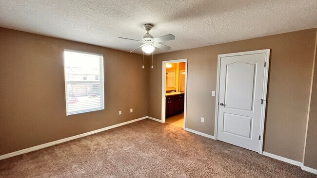 Building Photo - Charming 3 Bedroom, 2 Bathroom Home in Kis...