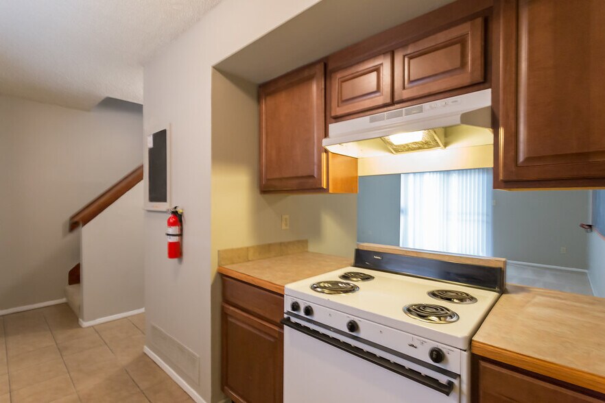 Building Photo - 1021 Illinois St