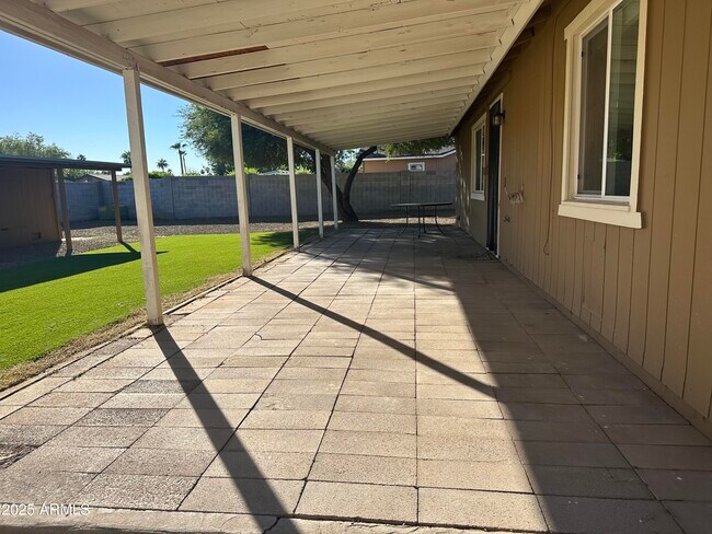 Building Photo - 4109 E Winchcomb Dr