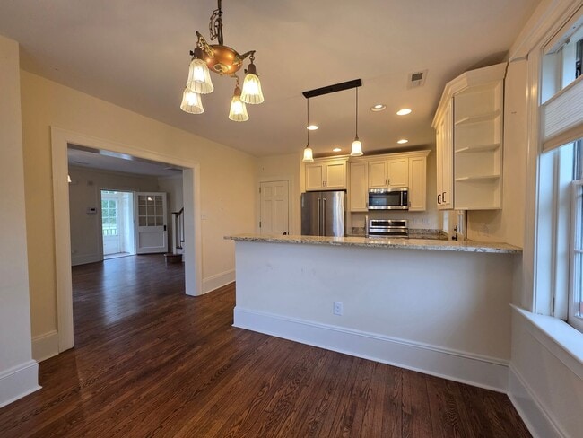 Building Photo - Delaware City Alert!! 2 bed 2 full baths Townhome available