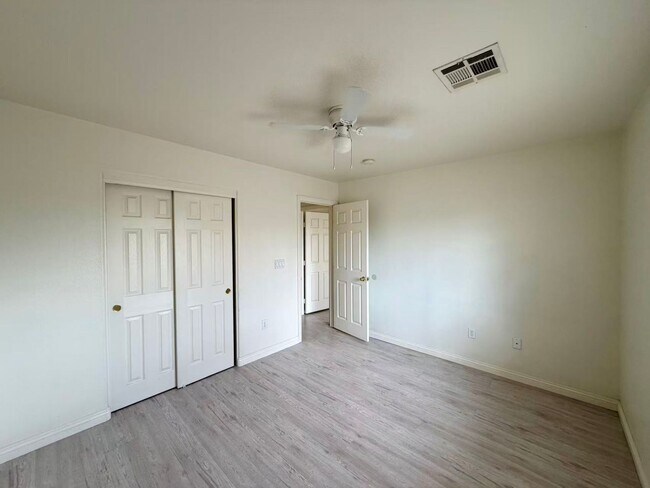 Building Photo - 5490 Floating Flower Ave