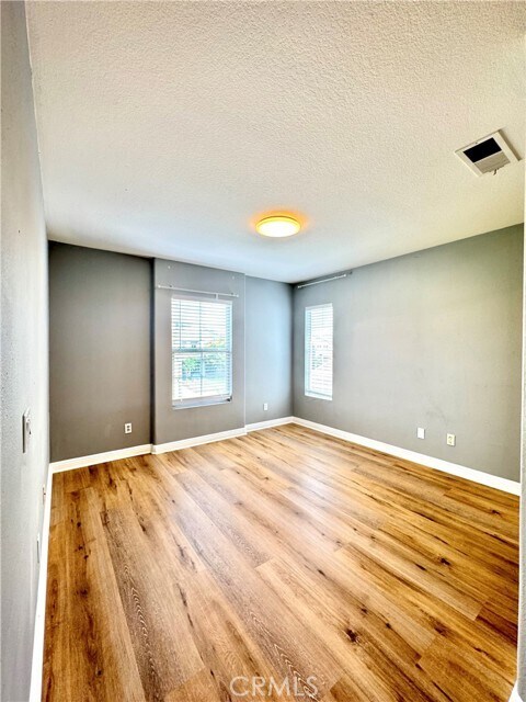 Building Photo - 7223 Silverwood Dr