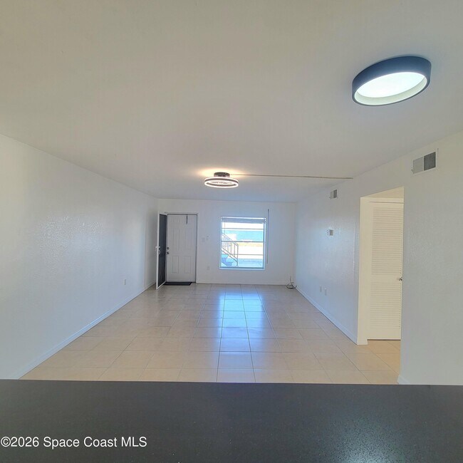 Building Photo - 190 E Olmstead Dr