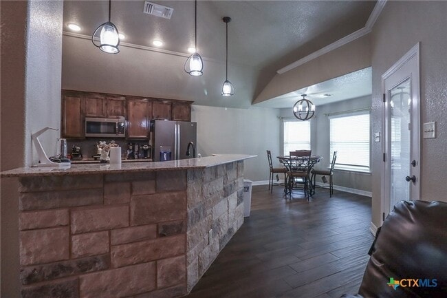 Building Photo - 8107 Preston Hollow Dr