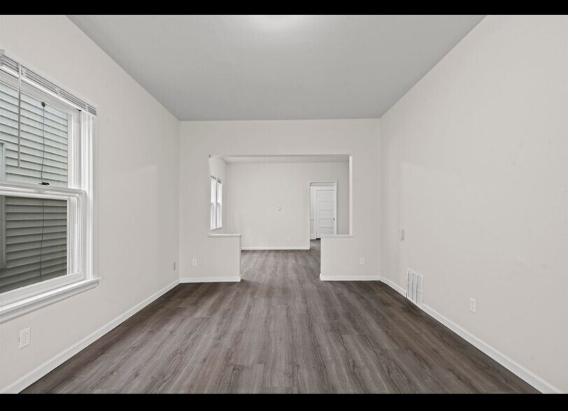 Building Photo - 93 Harrison Pl