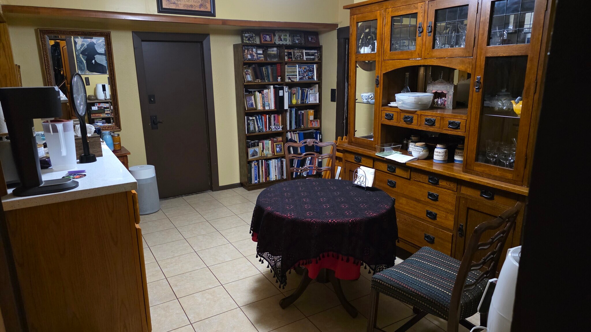 Informal Dining Area - 1415 W 49th St