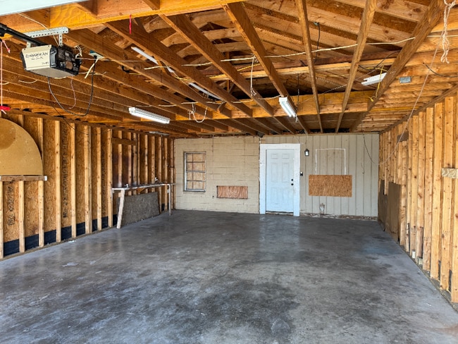 Building Photo - 3674 E Hwy 80