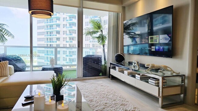 Building Photo - 5151 Collins Ave