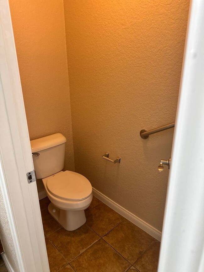 Building Photo - WE PAY REFERRAL