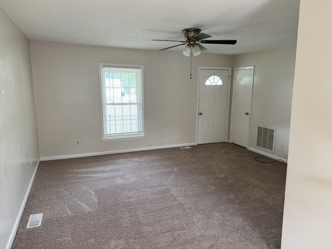 Building Photo - 106 Wildwood Rd