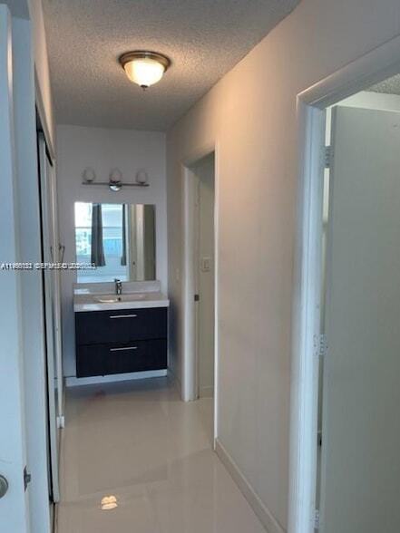 Building Photo - 3800 S Ocean Dr
