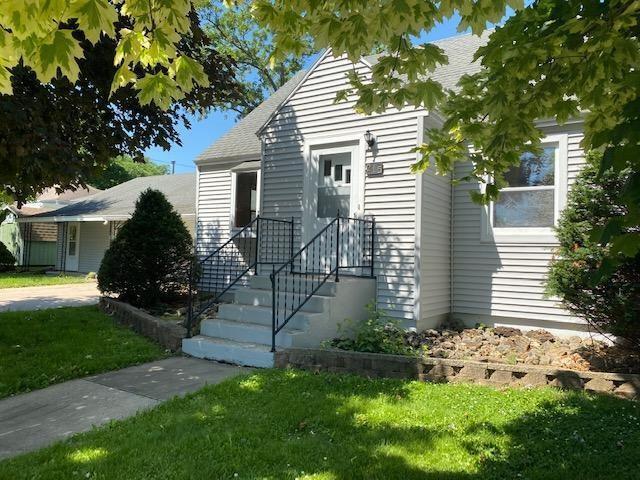 Primary Photo - 215 N Pine St