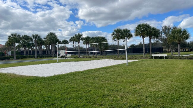 Building Photo - Terraces at Heritage Isle!!