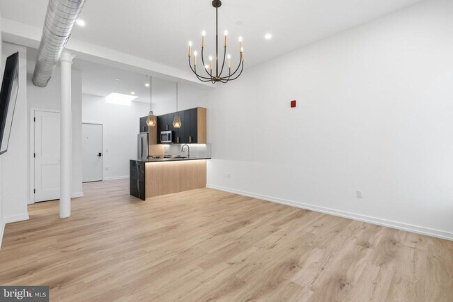 Building Photo - 203 S 13th St