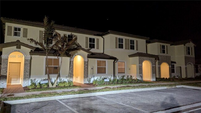 Building Photo - 2628 SE 28th Dr