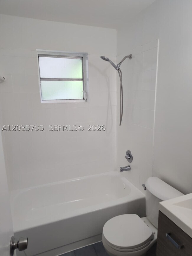 Building Photo - 1101 NW 55th St